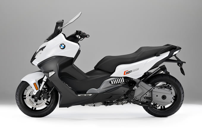 BMW BMW 純正 F再度フェアリング 左（LH） bm_46638560823 ビーエムダブリュー BMW バイク C600スポーツ C650スポーツ